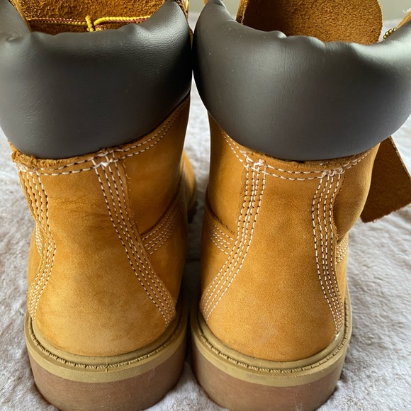 Timberland Boots - Picture 5 of 5